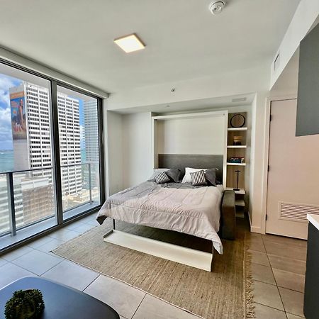 Appartement Spacious Studio In The Heart Of Downtown Miami Extérieur photo