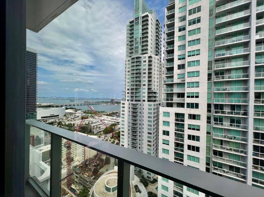 Appartement Spacious Studio In The Heart Of Downtown Miami Extérieur photo