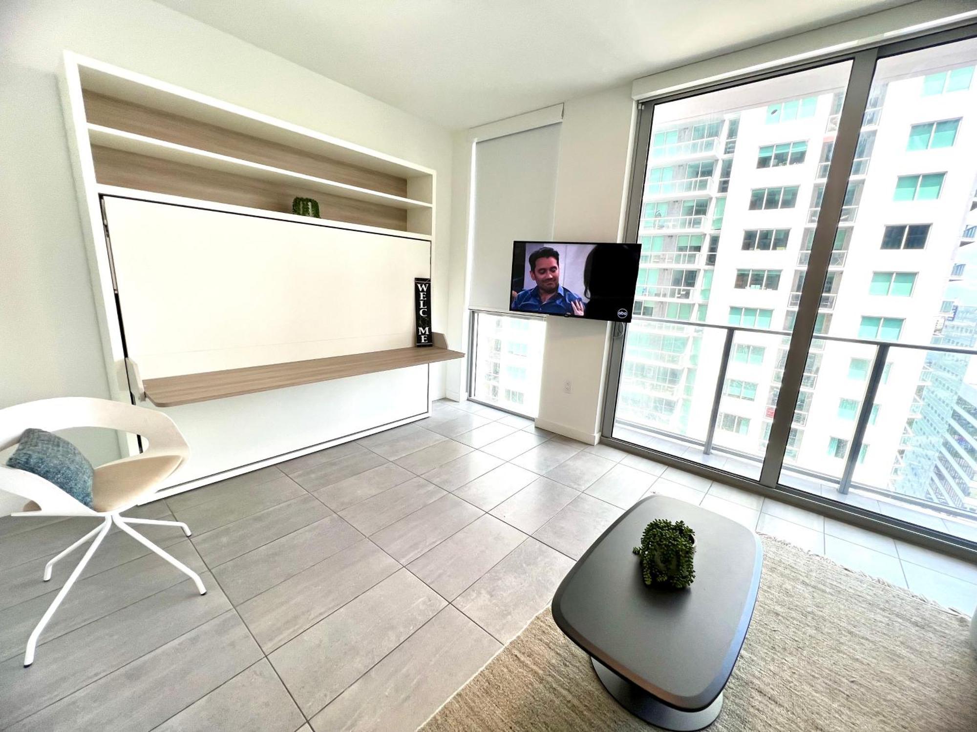 Appartement Spacious Studio In The Heart Of Downtown Miami Extérieur photo